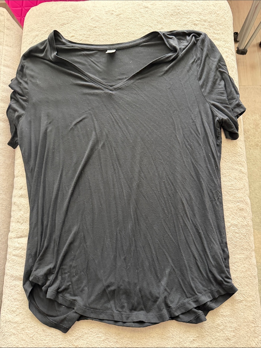 Old Navy Black V-Neck Short Sleeve Tee